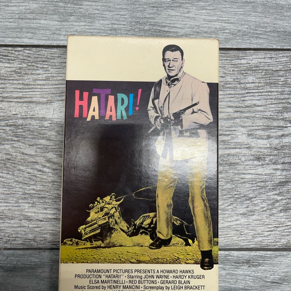 Hatari! VHS (1961 Color) Double VHS Boxed Set John Wayne.